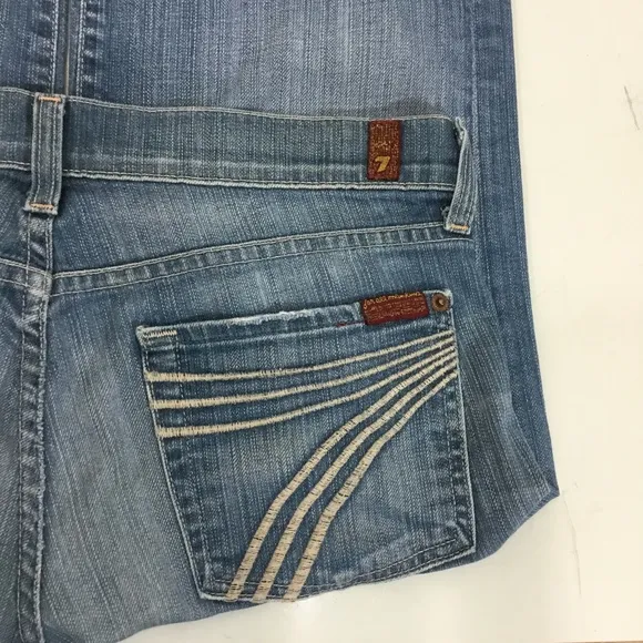 7 For All Mankind dojo Bermuda shorts size 28