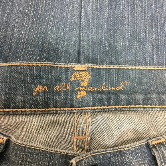 7 For All Mankind dojo Bermuda shorts size 28