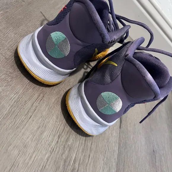 7Y Kyries 7 daybreak Basketball Shoes