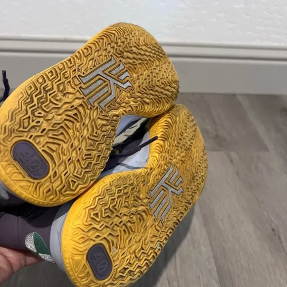 7Y Kyries 7 daybreak Basketball Shoes