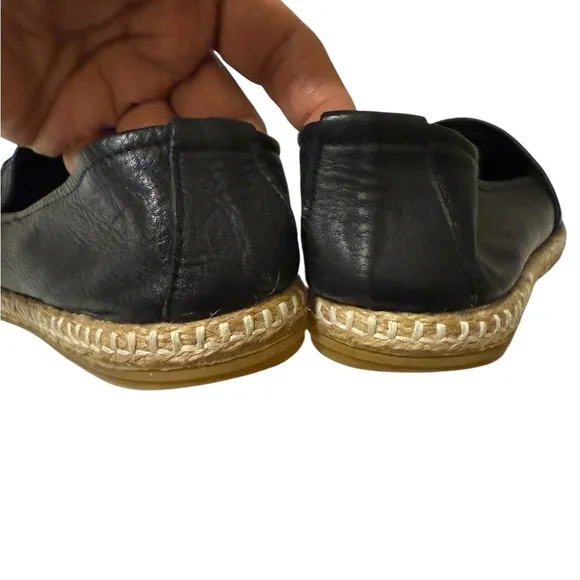 A beautiful, soft leather, flat shoes, and a great condition