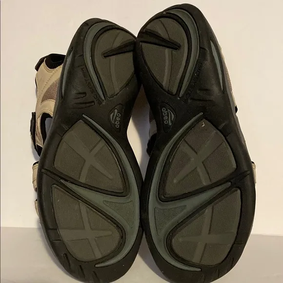 Abeo Women’s Huntington Tan and Black Leather Sandals