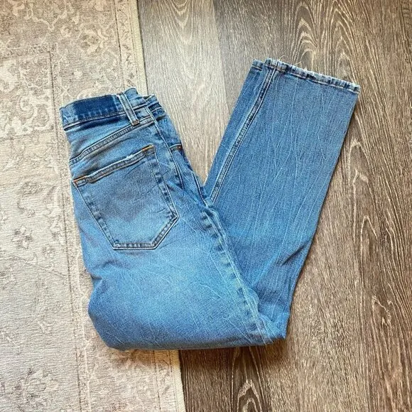 Abercrombie &amp; Fitch The Ankle Straight Ultra High Rise Jeans Sz 26/ 2R  Preowned