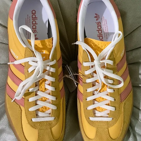 Adidas Gazelle Men's Tan and Pink Shoes
