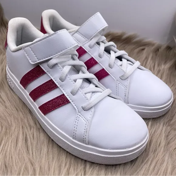 Adidas grand court girl stay-put sneakers Size 2 1/2 glitter 3-striped