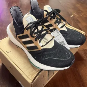 Adidas Men's UltraBoost 22 Running Shoe Sneakers Size 8‎ Black HQ3536