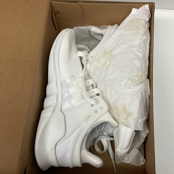 Adidas NWT! All White Equipment Support ADV Women’s 7 Sneakers
