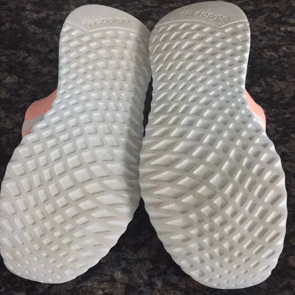 ADIDAS ORIGINAL U PATH RUN SNEAKERS
