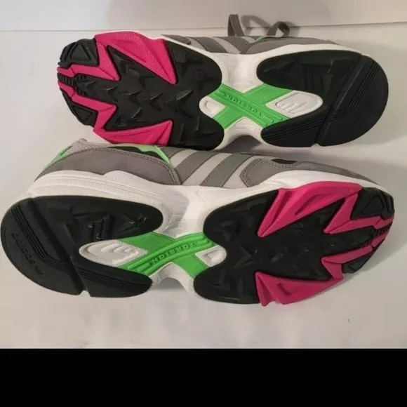 Adidas Original Yung-96 Men's Sneakers Size 9.5 M- F35020 Nwt Gray Pink
