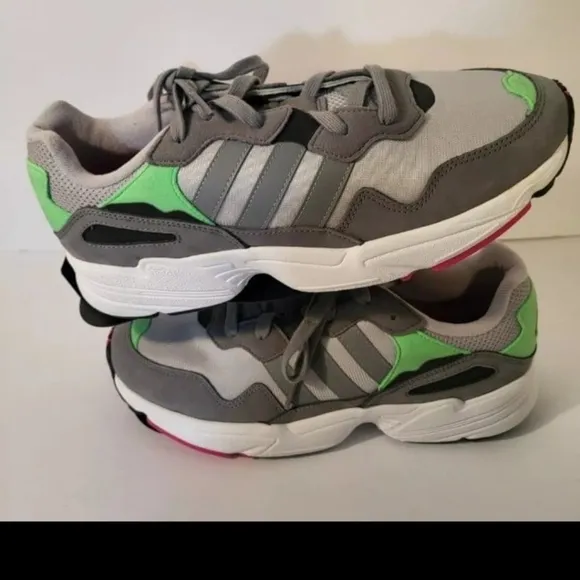 Adidas Original Yung-96 Men's Sneakers Size 9.5 M- F35020 Nwt Gray Pink