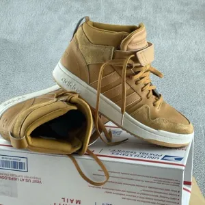Adidas Originals Men's Postmove Mid Cloudfoam Super Sneaker 10.5 S200