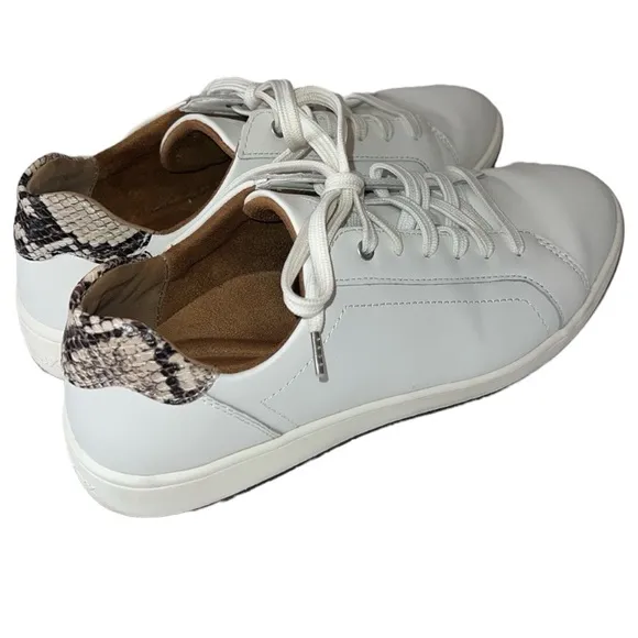 AETREK Blake sneakers leather with snake skin accent size 9.5US / EU 40