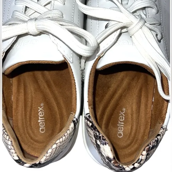 AETREK Blake sneakers leather with snake skin accent size 9.5US / EU 40