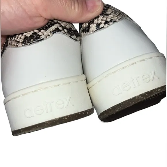 AETREK Blake sneakers leather with snake skin accent size 9.5US / EU 40