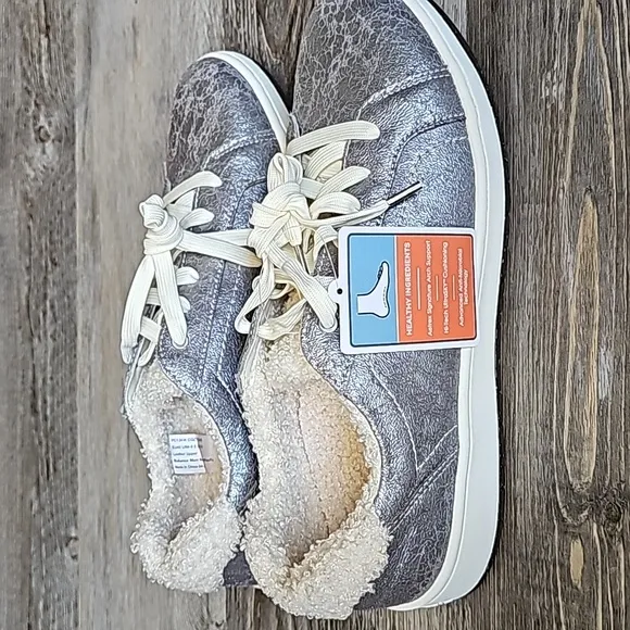 aetrex Blake‎ Comfort Sneakers Size 9/9.5 Cozy Silver