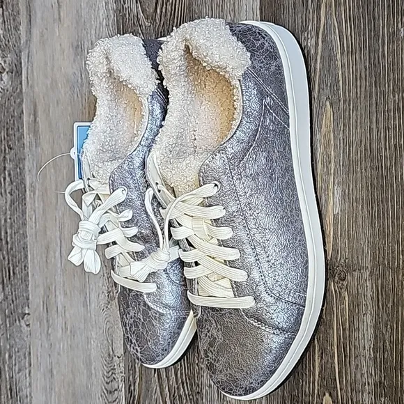 aetrex Blake‎ Comfort Sneakers Size 9/9.5 Cozy Silver