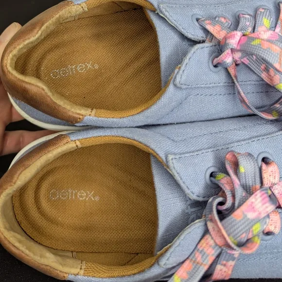 Aetrex Women's Renee Orthopedic Arch Support Floral Lace Up Sneakers Size 8.5