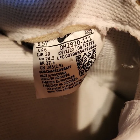 Air Force 1  Sz 6.5 Woman's 8