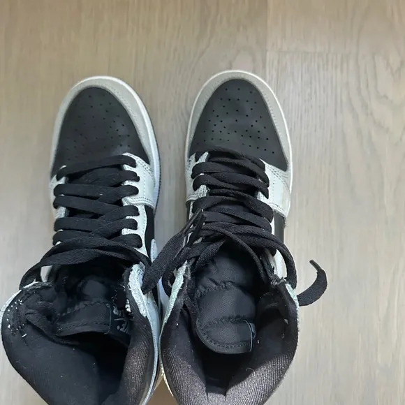 Air Jordan 1 Retro High OG ‘Shadow 2.0’ 575441-035