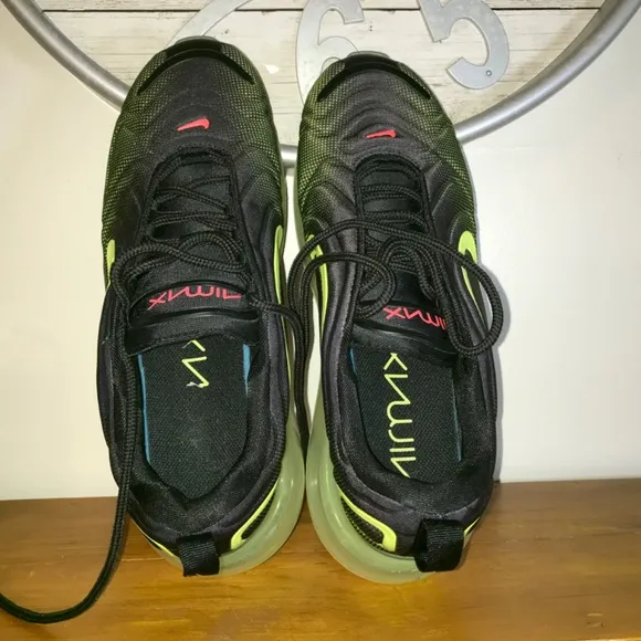 Air max 720 retro future  sneakers/shoes