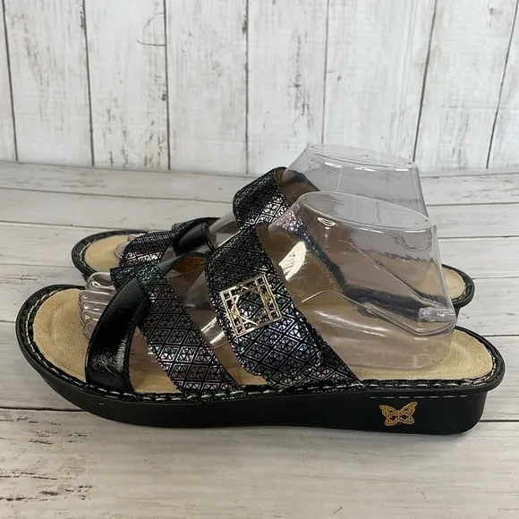 Alegria NWOT Victoriah Dynomite Shiny Adjustable Leather Slide Sandals