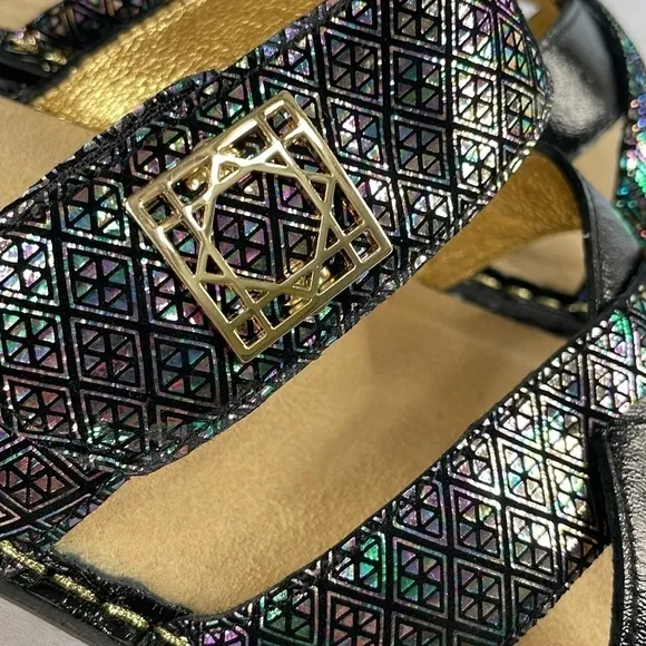 Alegria NWOT Victoriah Dynomite Shiny Adjustable Leather Slide Sandals