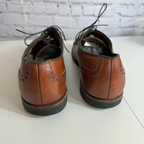Allen Edmonds Benton lace up size 11 Clifton cap toe brown leather Oxford shoes