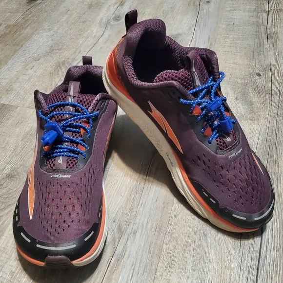 Altra Torin 4 Women's Size 9.5 Running Shoes Plum Coral Foot Shape Zero Drop