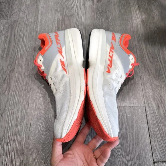 Altra Vanish Tempo Women's Size 12 /Men 10.5 Running Shoes White Gray Foot Shape