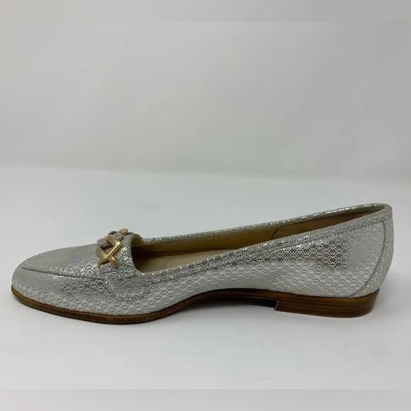 Amalfi by Rangoni Oste Flat Silver &amp; Gold Loafer - made in Italy - 7 1/2 NARROW