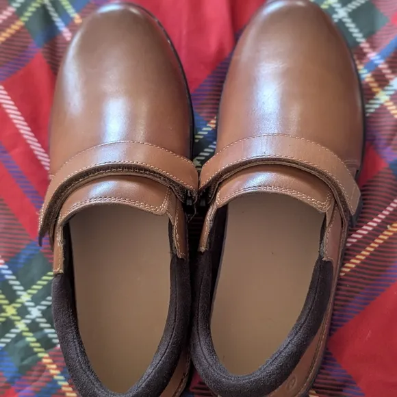 ANODYNE Womens's Brown Leather Shoes loafer NWOT Immaculate versatile comfy sz 8
