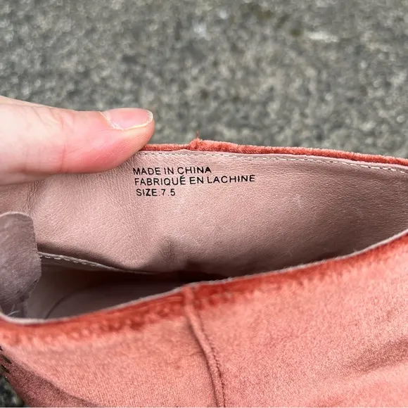 Anthropologie Rounded Toe Velvet Ankle Booties 7.5