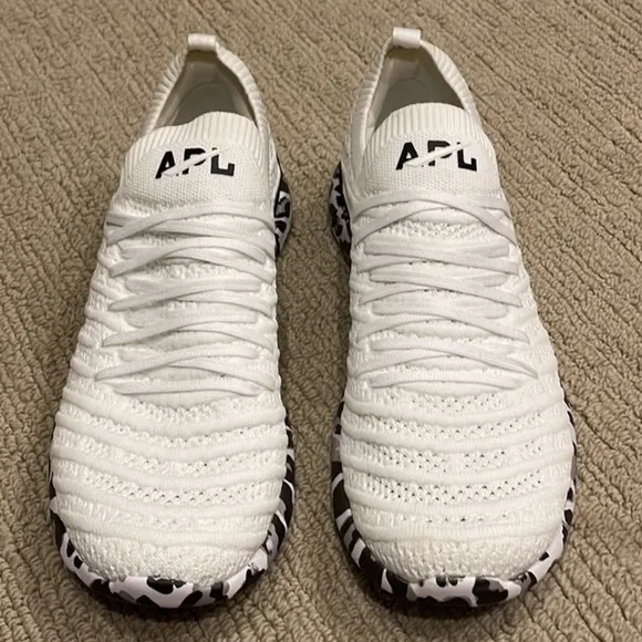 APL Techloom Wave Sneakers White Leopard SZ 11 NWT