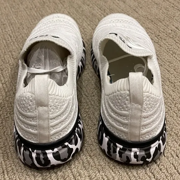 APL Techloom Wave Sneakers White Leopard SZ 11 NWT