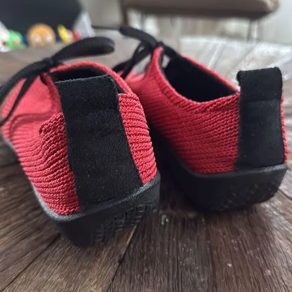 Arcopedico Red Knit Sneakers