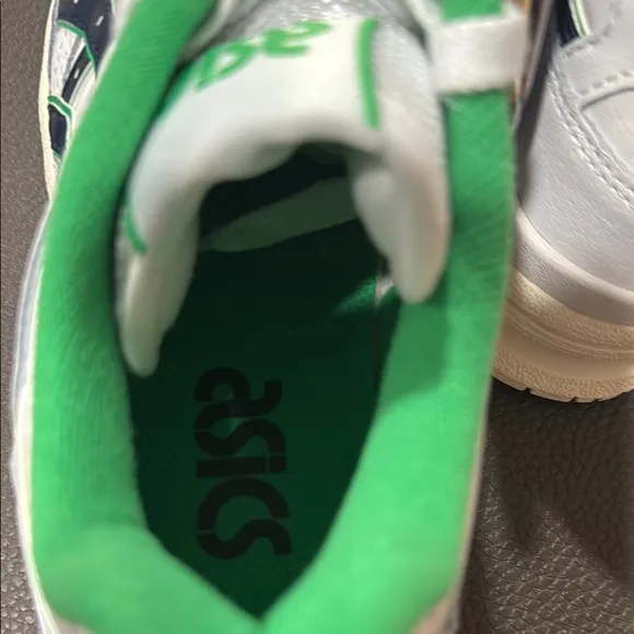 ASICS Kids' White and Green Sneakers NWT