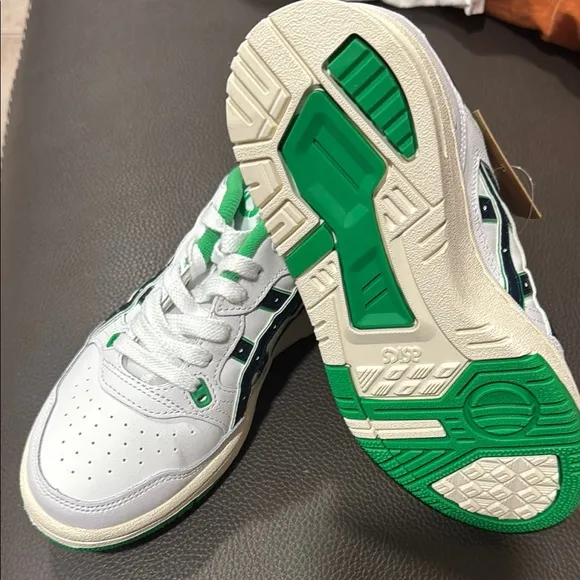ASICS Kids' White and Green Sneakers NWT