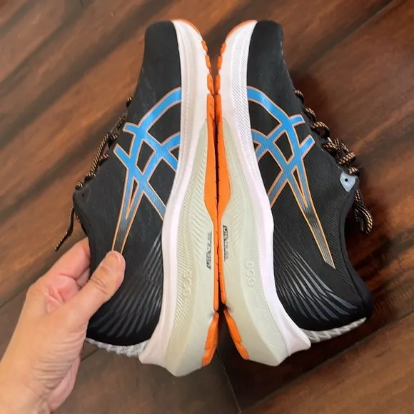 ASICS Men's GT-2000 11 Running Shoes Black/Sun Peach Men's 12.5 Like New