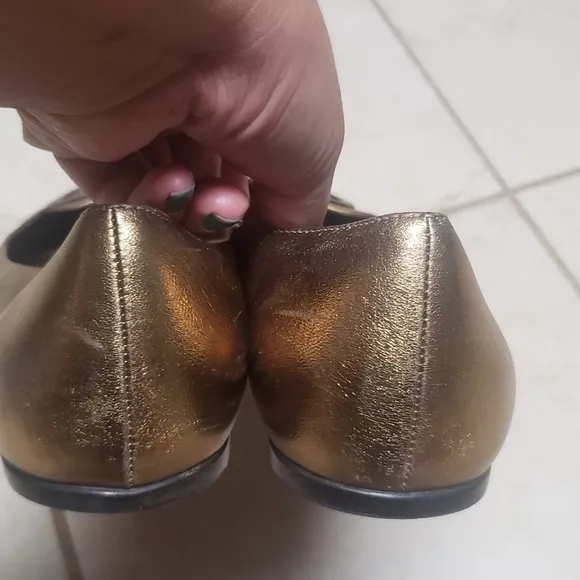 Authentic gold Gucci ballet flats with COA