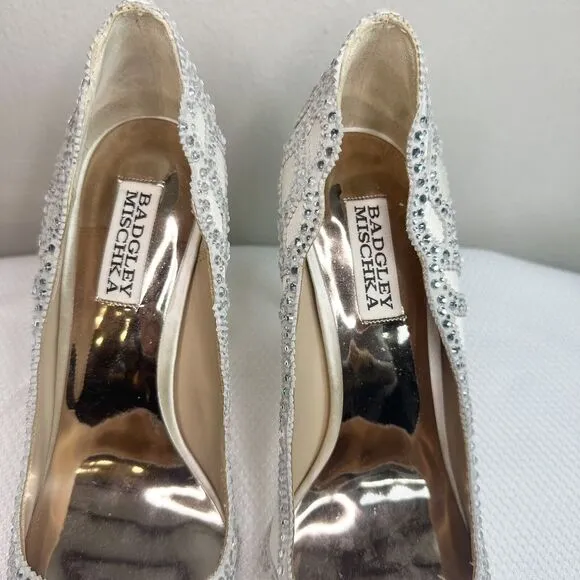 Badgley Mischka Rouge Ivory Embellished Pointed Toe Pump Sz 8