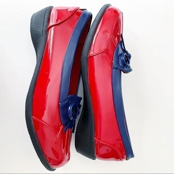 𝅺BEACON Rainy Day Duck Shoes NWOT Size 9