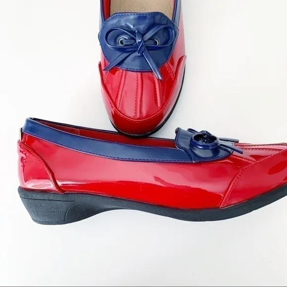 𝅺BEACON Rainy Day Duck Shoes NWOT Size 9