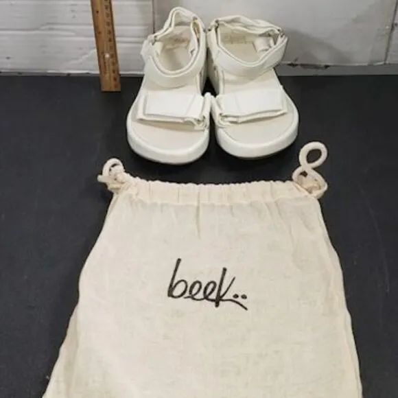 Beek Roo Handmade Leather Platform Sandals White Strappy Wedge Women's 6 NWOT