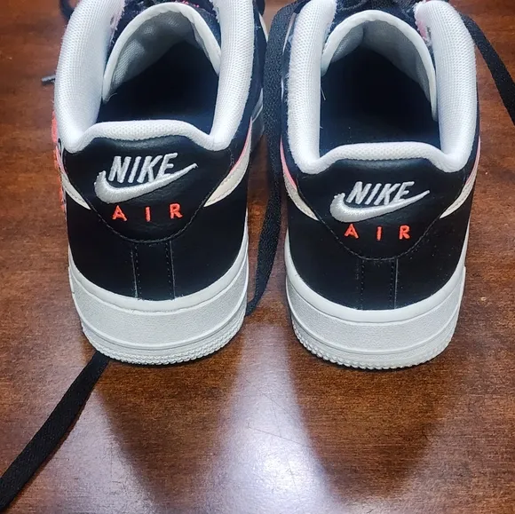Big Kids Air Nike Force 1 LV8&quot; 07 Black/Pink Sneakers Sz.5.5