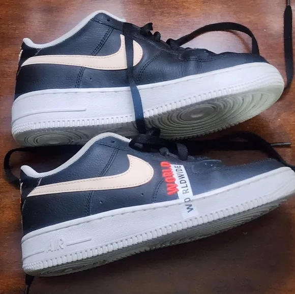 Big Kids Air Nike Force 1 LV8&quot; 07 Black/Pink Sneakers Sz.5.5
