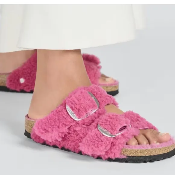 BIRKENSTOCK Arizona Big BuckleShearling - Fuchsia Tulip$180 size 40 US 9-9.5