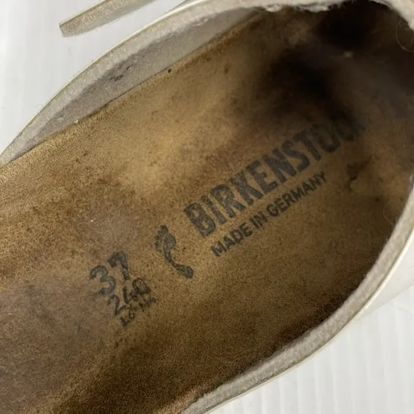 Birkenstock Arizona Birko-Flor Embossed Sandals Sz EU 37 US 6.5 White Two Straps