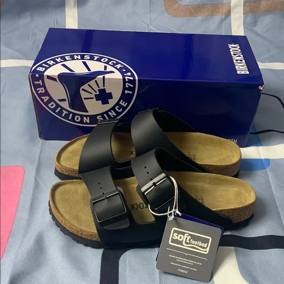 Birkenstock Arizona😘 Black Slip-On 😘Sandals with Adjustable Buckles