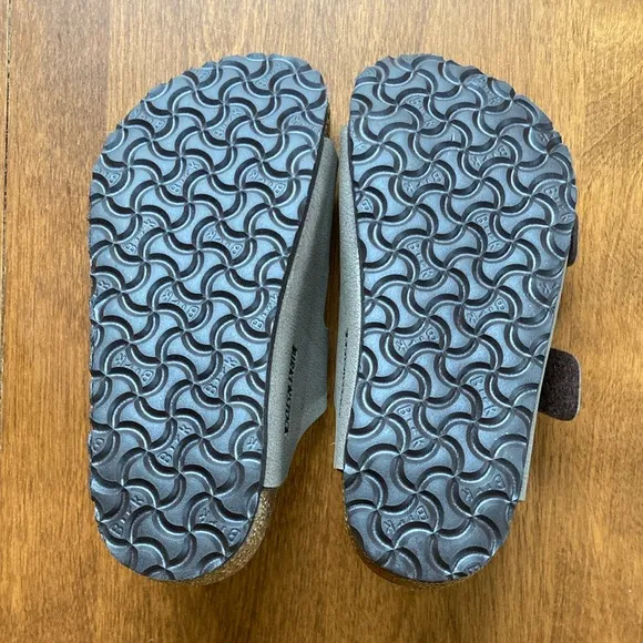 Birkenstock Arizona Mocha Sandals with Adjustable Straps and Contoured Footbed