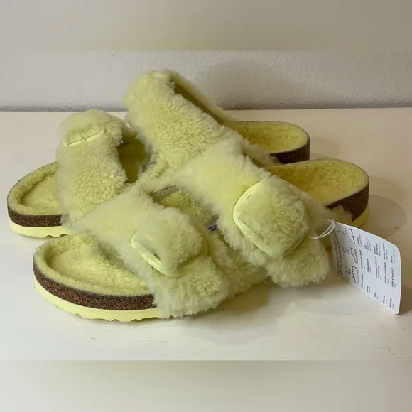 Birkenstock NWT Women’s Arizona Genuine Shearling Sandals Size 9-9.5